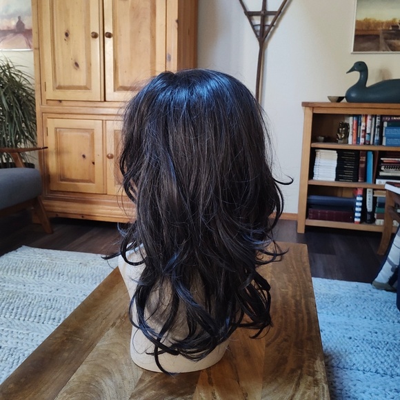 Estetica Wig Orchid in Color Chocolate Smoke Preowned Excellent Condition - Picture 4 of 8